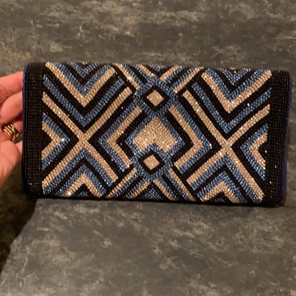 Stuart Weitzman hand bag. - Picture 2 of 8